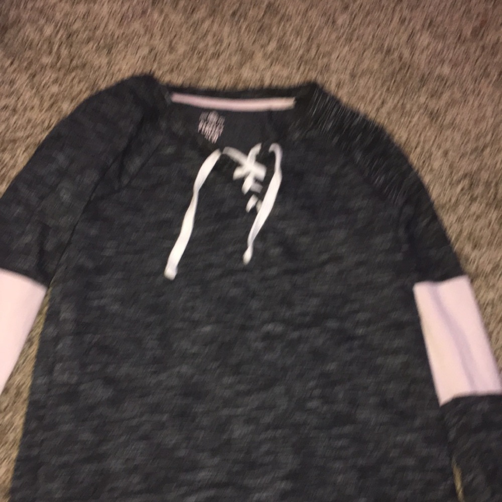 A long sleeve shirt